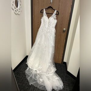 Wedding gown